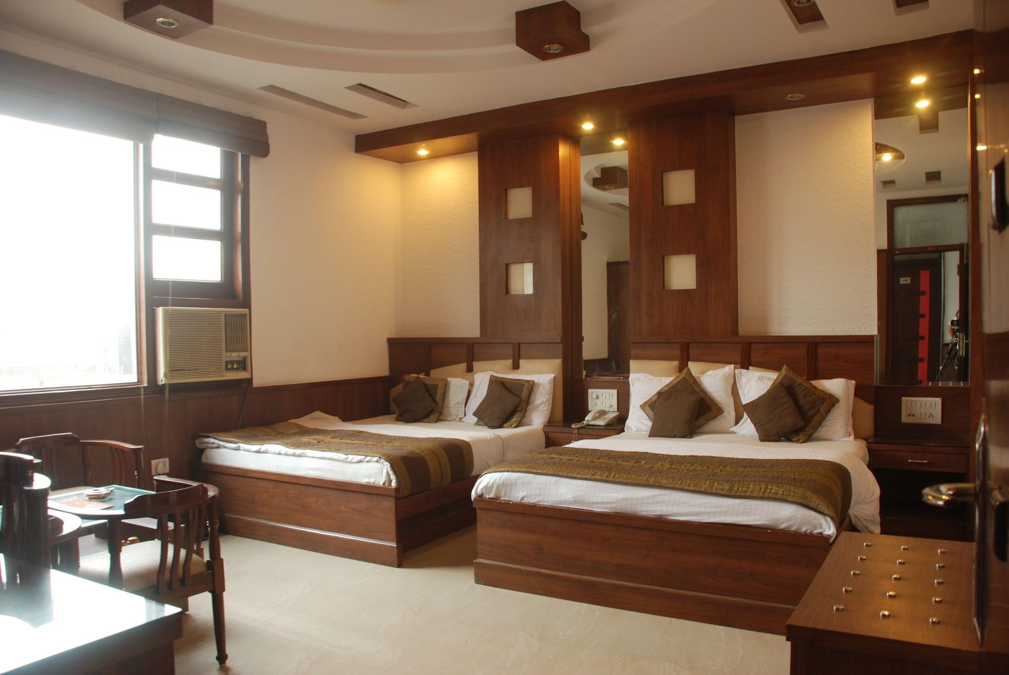 Hotel Baba Deluxe Near New Delhi Railway Station And City Center -By Rcg Hotels Exterior photo