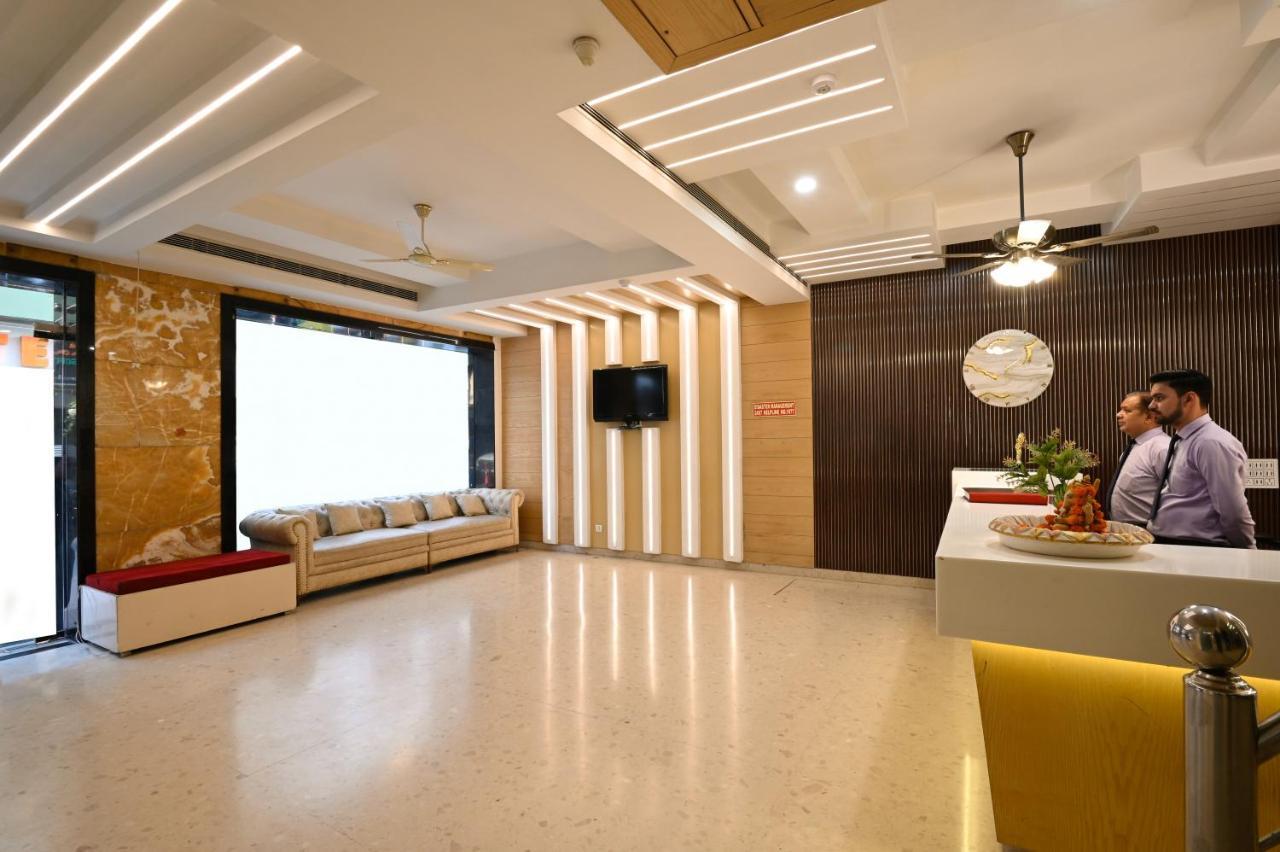 Hotel Baba Deluxe Near New Delhi Railway Station And City Center -By Rcg Hotels Exterior photo