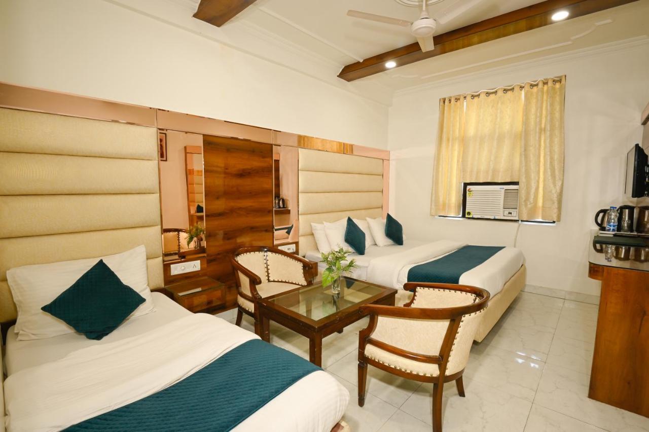 Hotel Baba Deluxe Near New Delhi Railway Station And City Center -By Rcg Hotels Exterior photo
