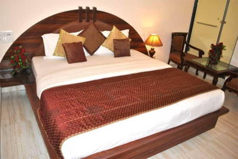 Hotel Baba Deluxe Near New Delhi Railway Station And City Center -By Rcg Hotels Exterior photo